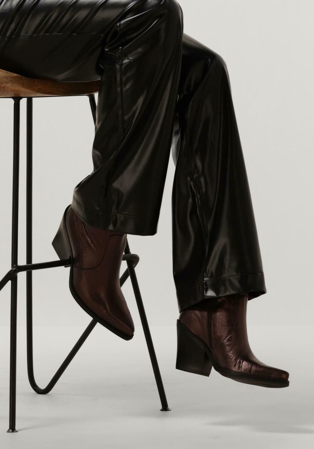 Bronzen NOTRE-V Enkellaarsjes AR274 - large