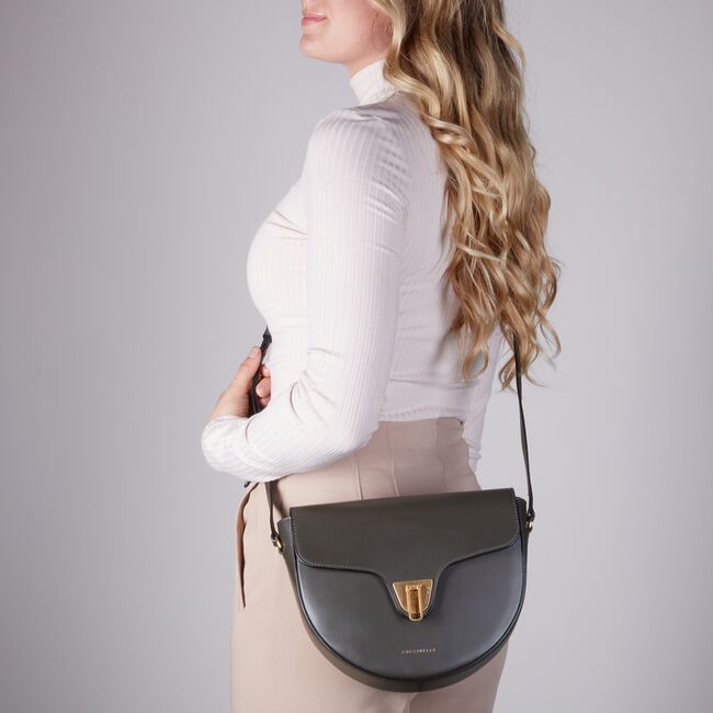 Groene COCCINELLE Schoudertas BEAT Groene COCCINELLE Schoudertas BEAT - large