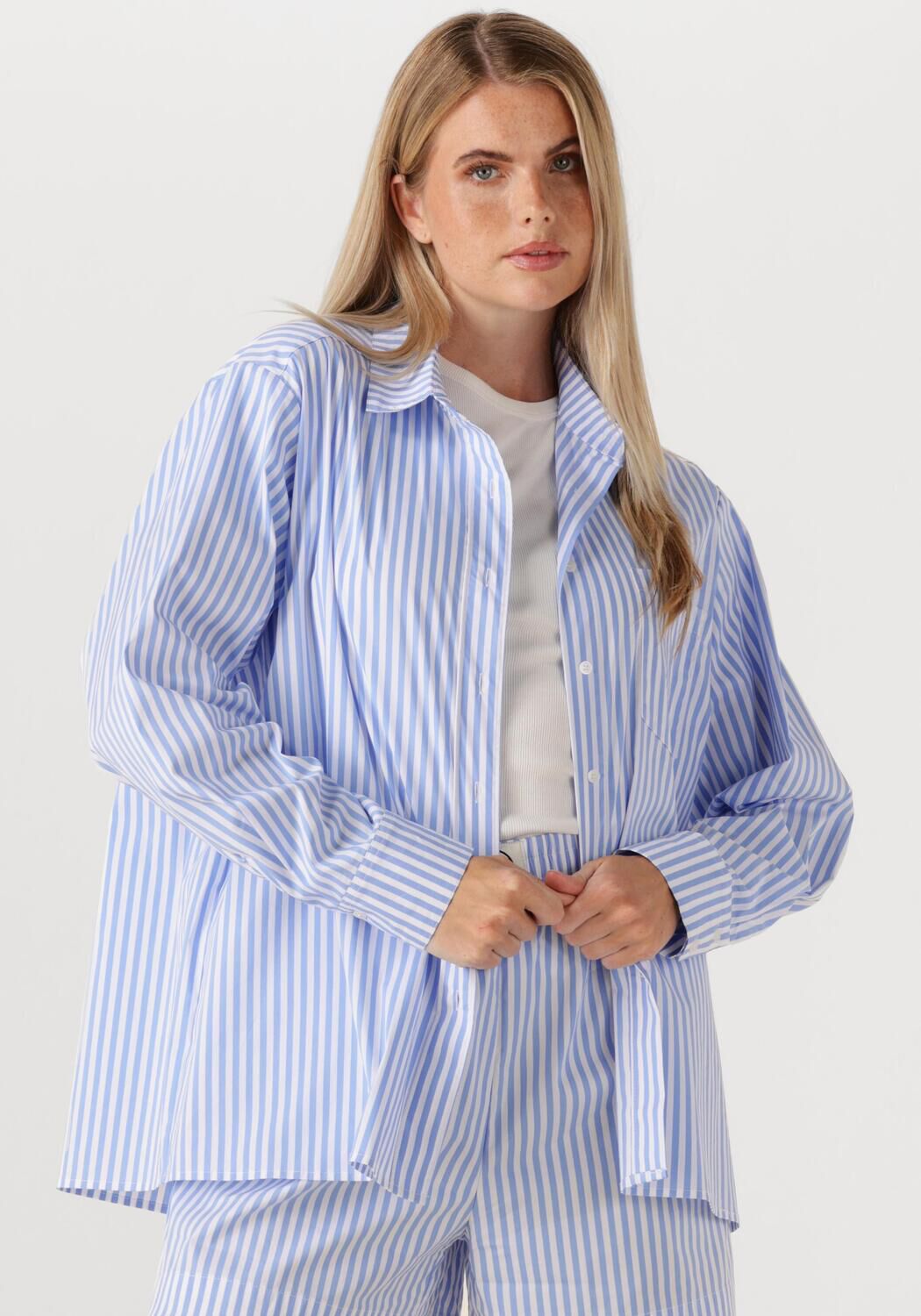 NOTRE-V Dames Blouses Nv-frederique Lichtblauw