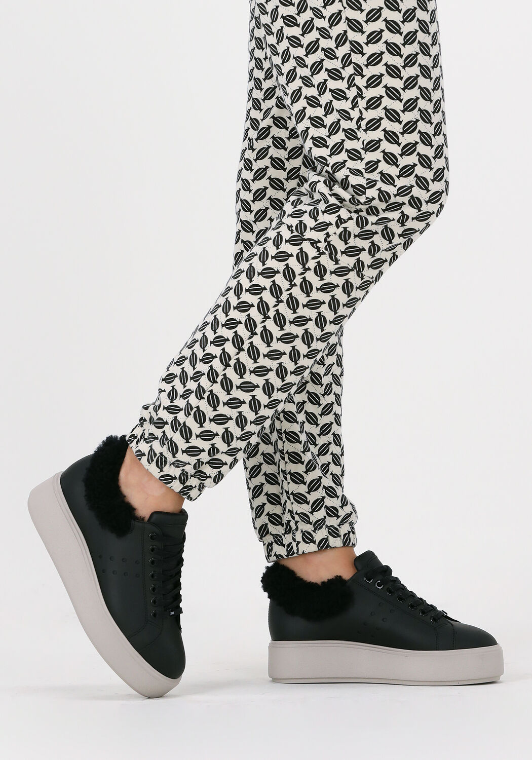 Zwarte NUBIKK Lage sneakers ELISE MARLOW - large