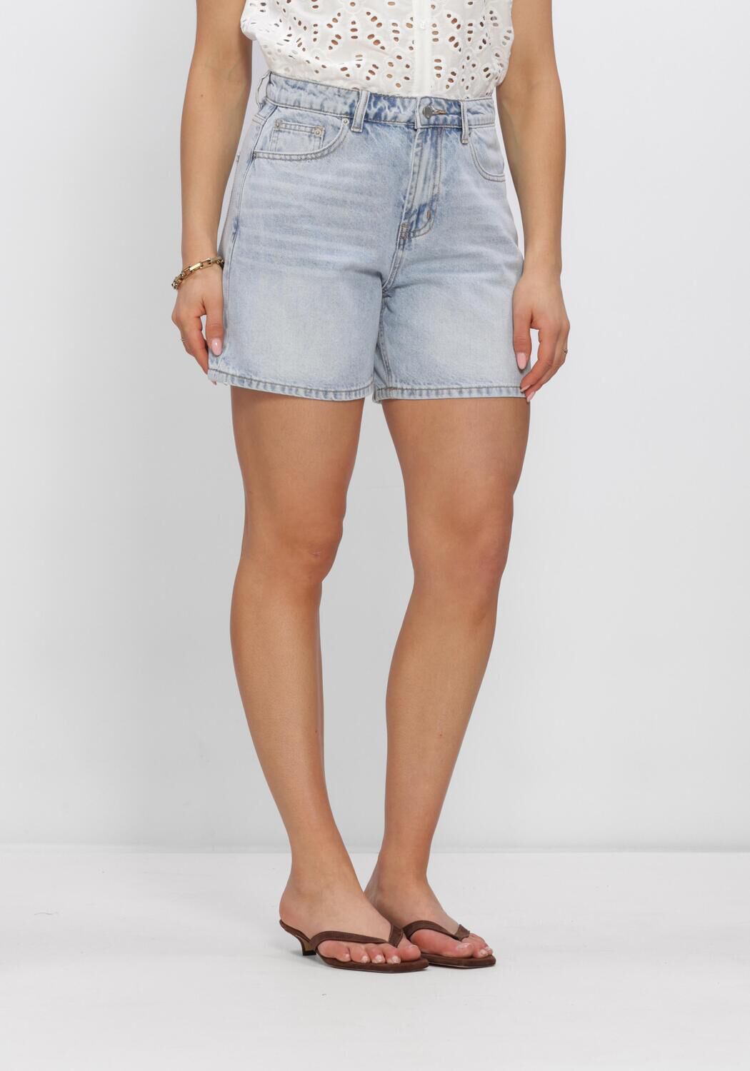 Blauwe WITHBLACK Broeken WBLKAROLINA BLUE DENIM SHORTS - large