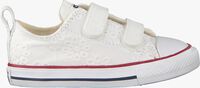 Witte CONVERSE Lage sneakers CHUCK TAYLOR ALL STAR 2V OX - medium