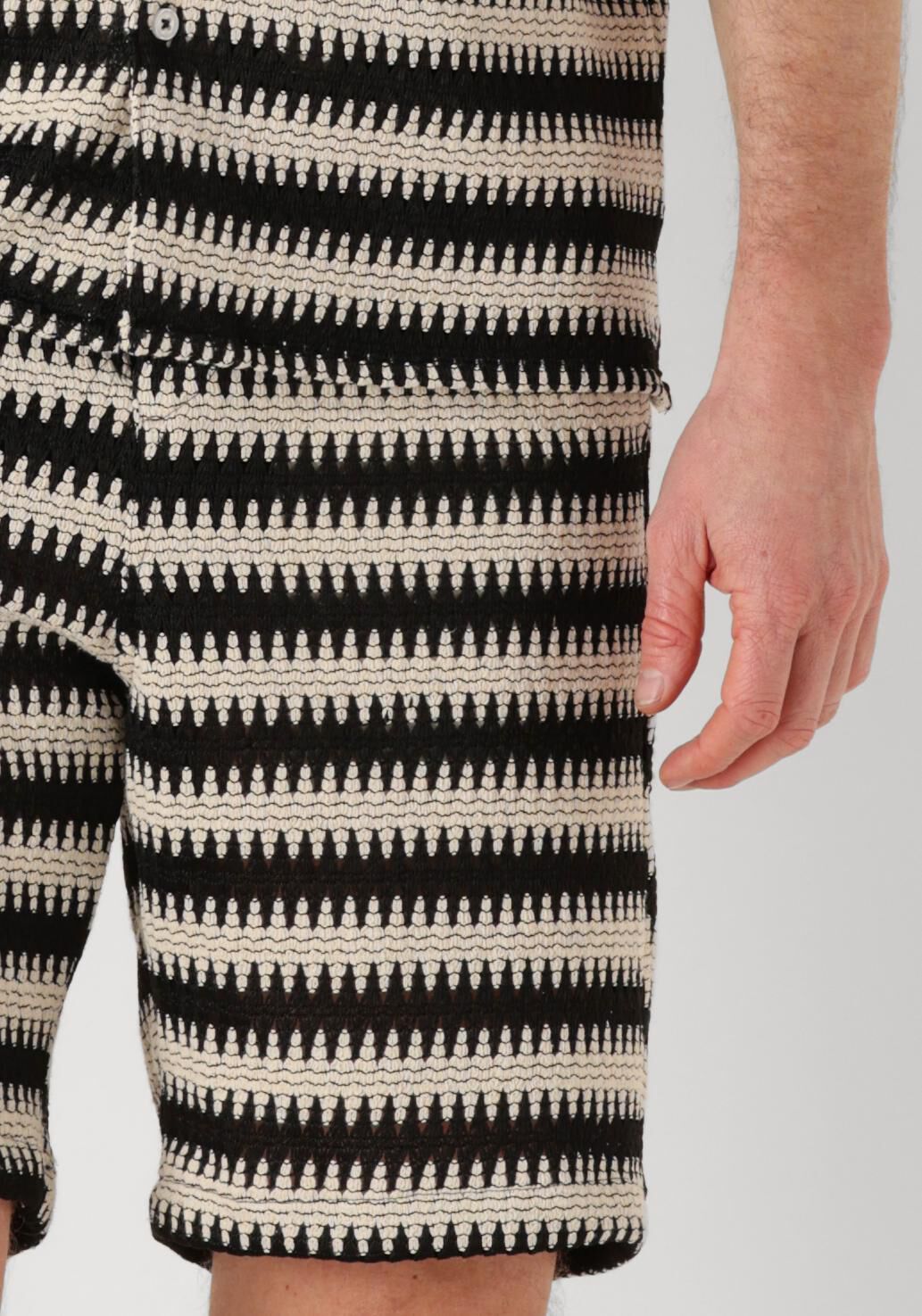 ANERKJENDT Heren Broeken Akjan Struc Stripe Shorts Ecru