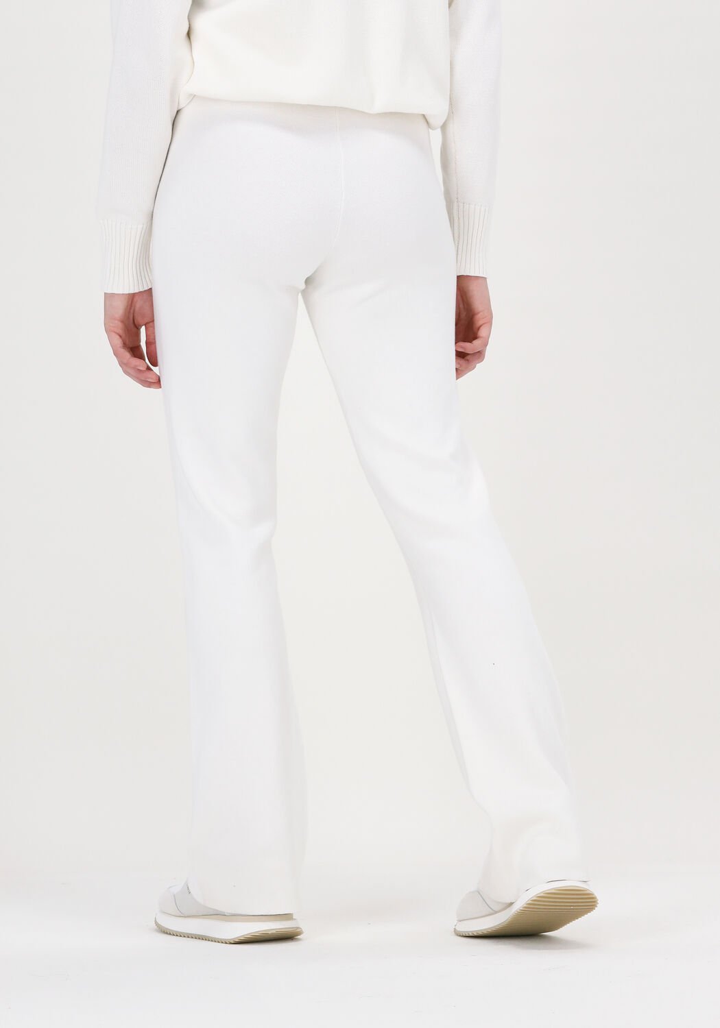 Gebroken wit XAVAH Flared broek HEAVY KNIT FLAIRPANT | Omoda