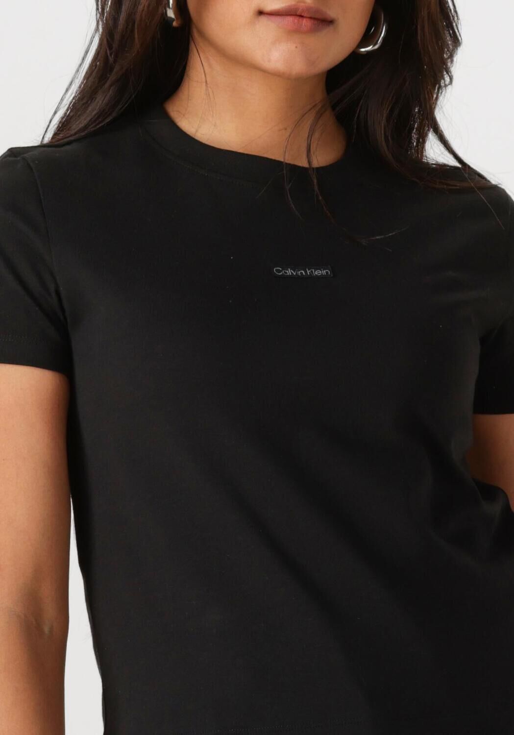 CALVIN KLEIN Dames Tops & T-shirts Placed Institutional Baby Tee Zwart