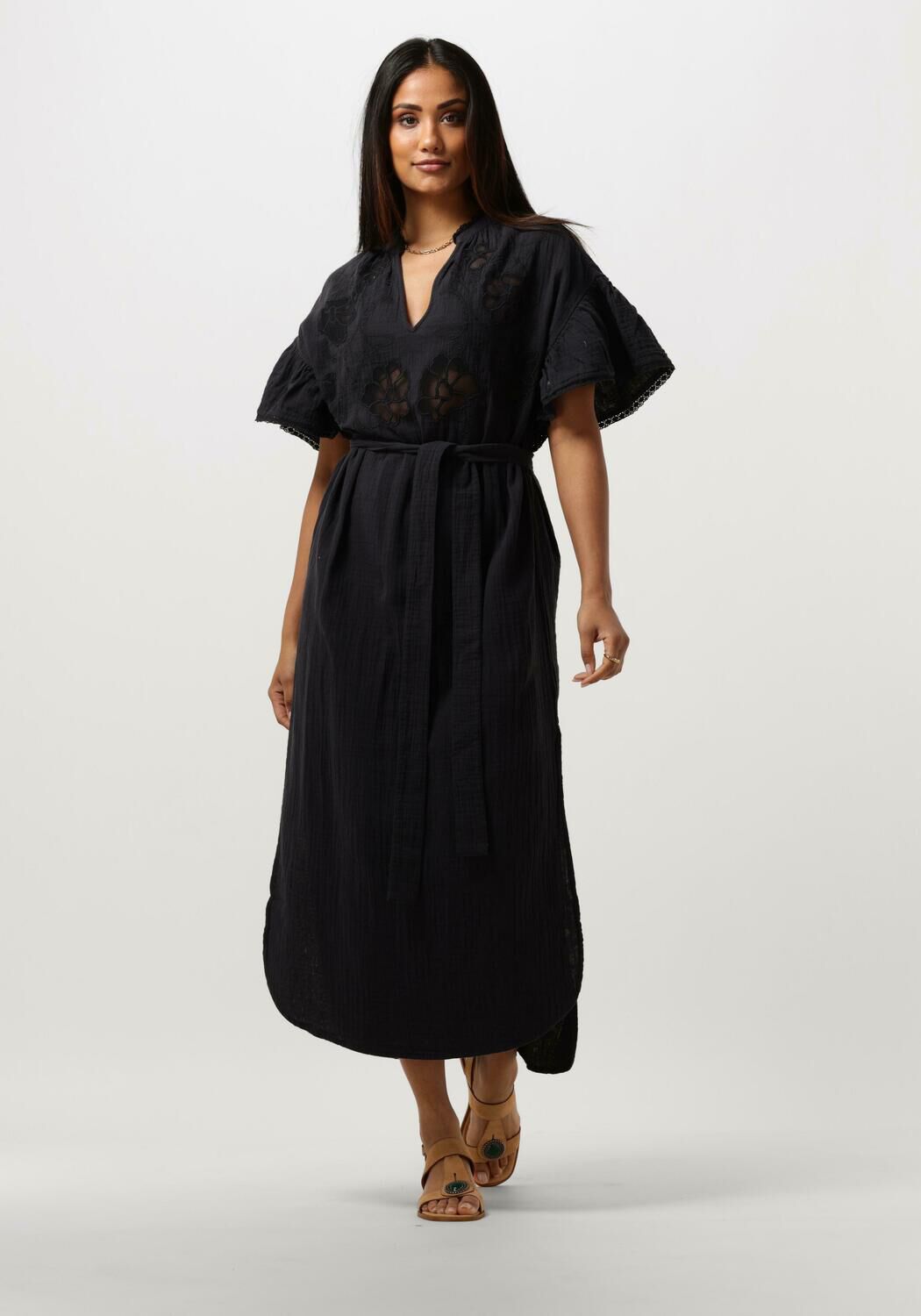Zwarte SISSEL EDELBO Midi jurk CHARM ORGANIC COTTON CAFTAN Omoda