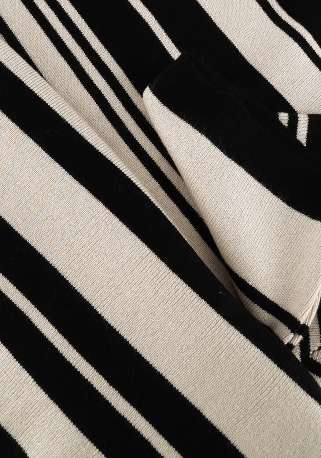 Creme OBJECT Top OBJESTER S/S NEW KNIT PULLOVER - large