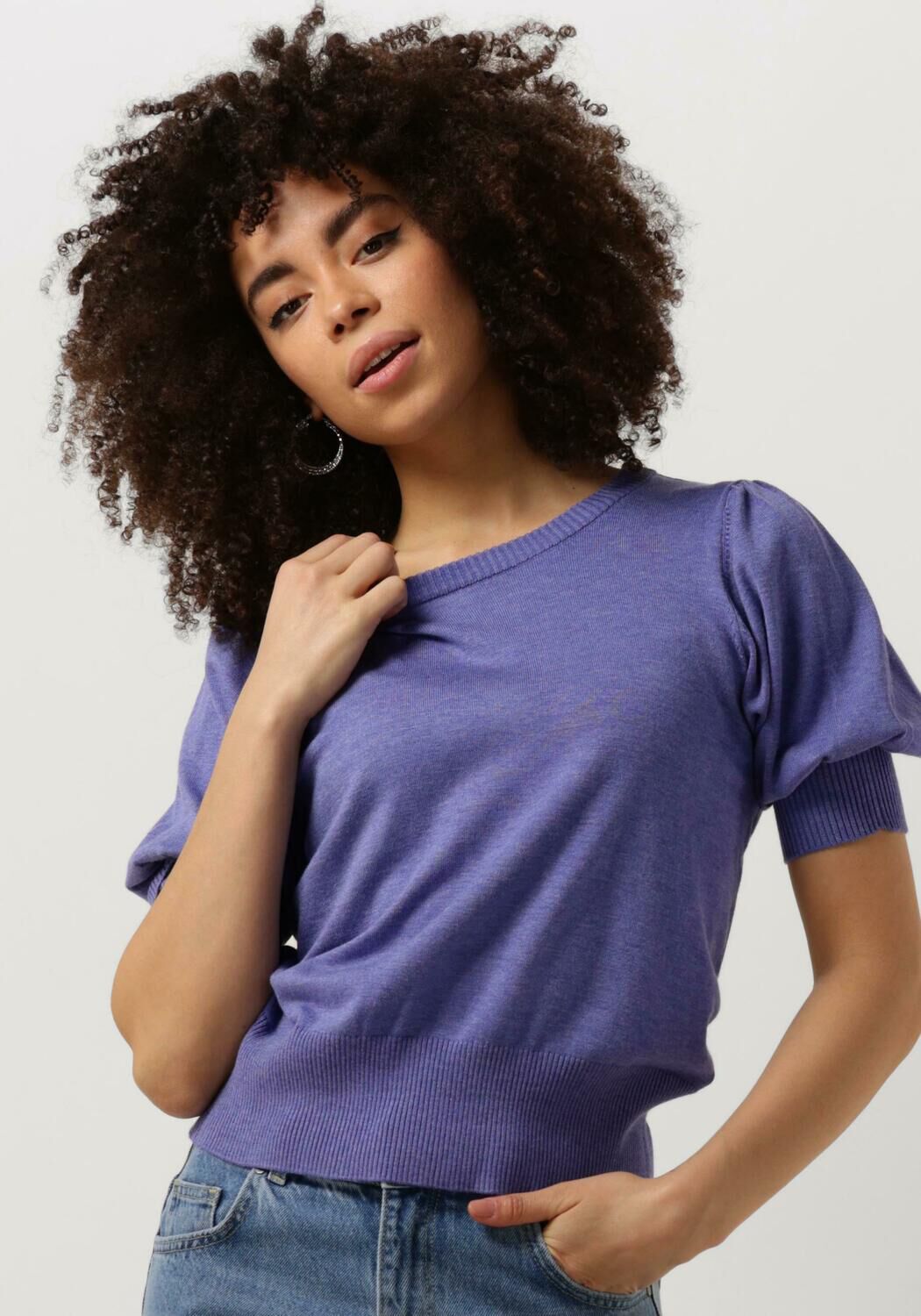 Paarse shirts shop