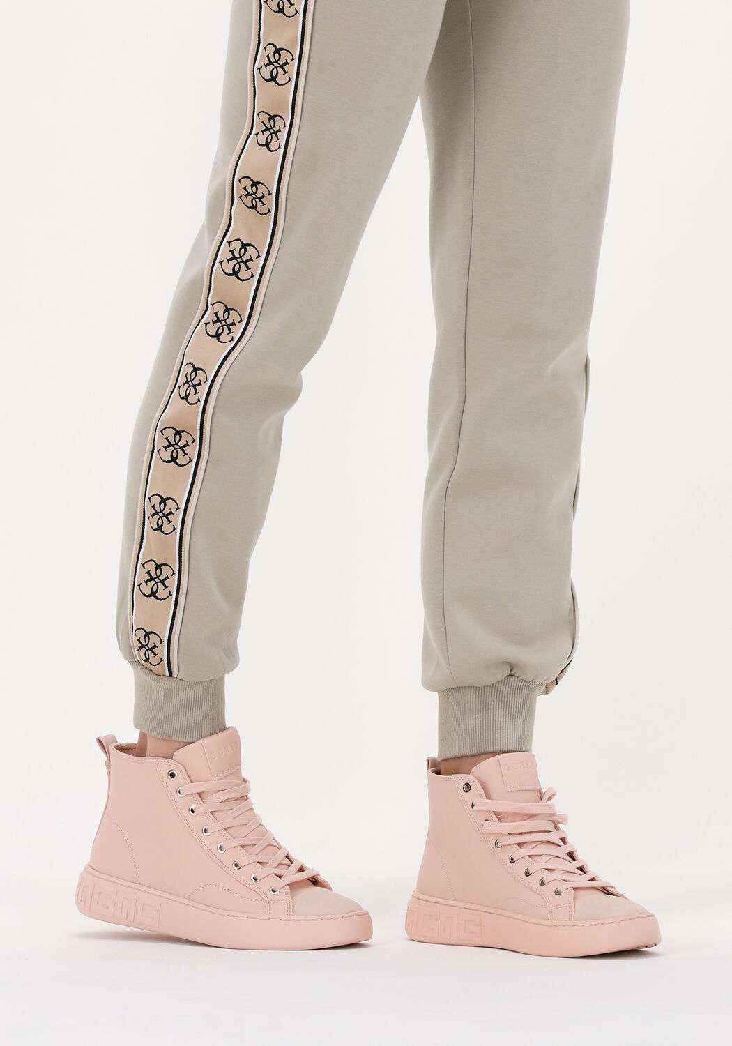 Roze GUESS Hoge sneakers INVYTE - large