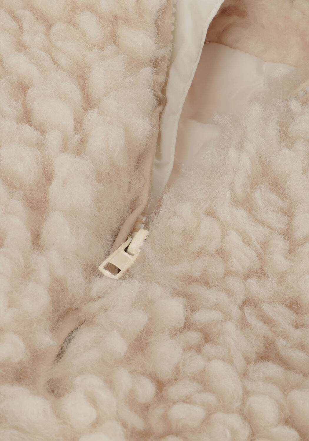 Witte AI&KO Teddy jas MARAH CURLY - large