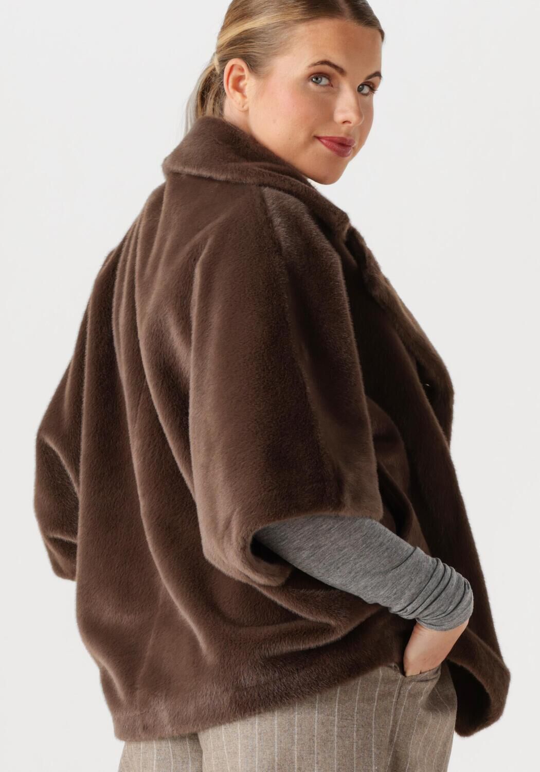 Bruine STUDIO AR Mantel AVY FAUX LACON - large