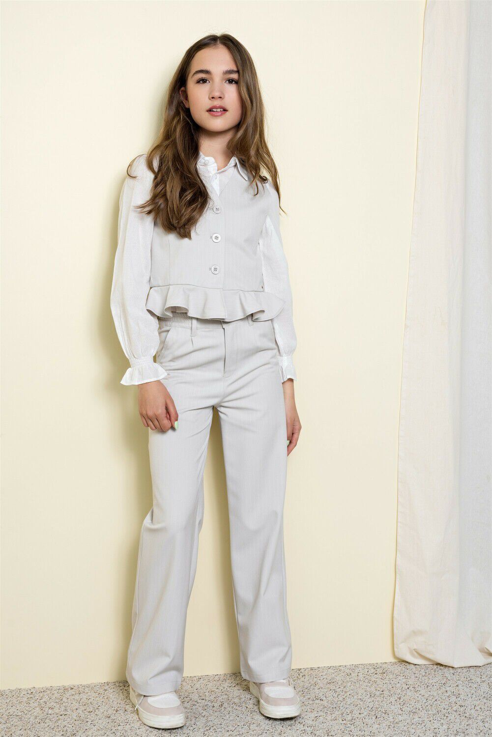 Girls grey pants top