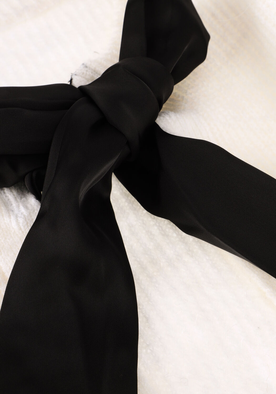 Witte OBJECT Vest OBJPARVI SATEEN BOW KNIT CARDIGAN - large