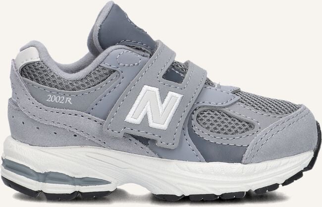 Grijze NEW BALANCE Lage sneakers IV2002 Grijze NEW BALANCE Lage sneakers IV2002 - large