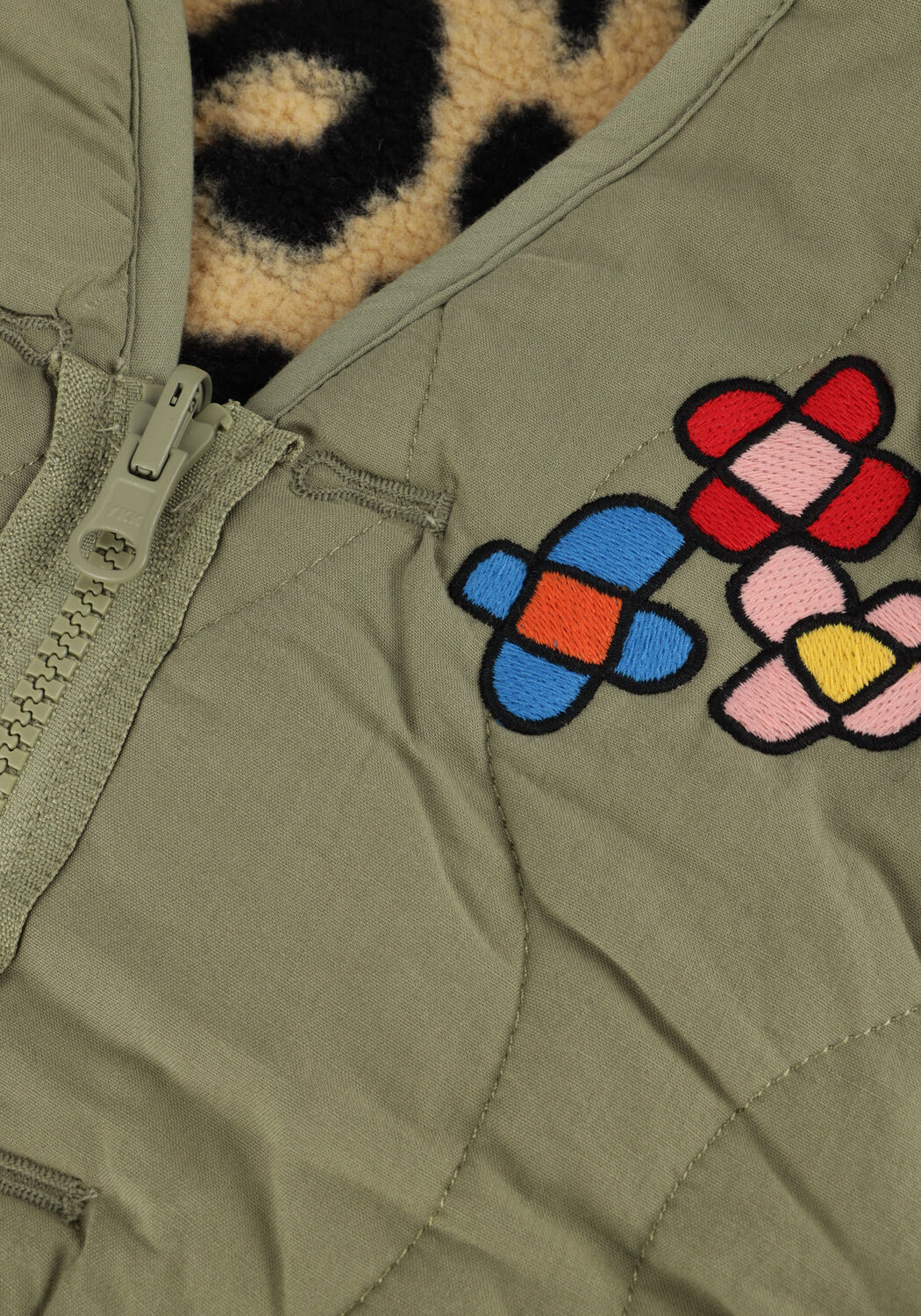 Bruine Jelly Mallow Gilet FLOWER QUILTED REVERSIBLE VEST - large