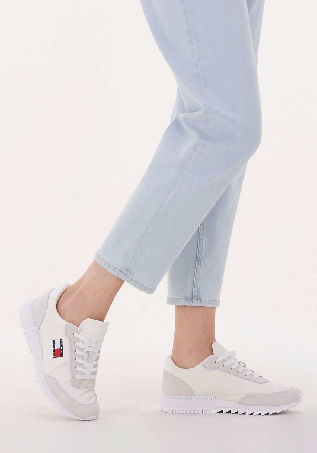 Witte TOMMY JEANS Lage sneakers TOMMY JEANS RETRO EVOLVE WMN - large