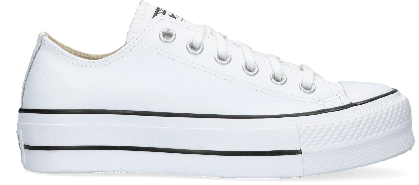Witte schoenen schoonmaken: met deze tips worden ze weer stralend wit