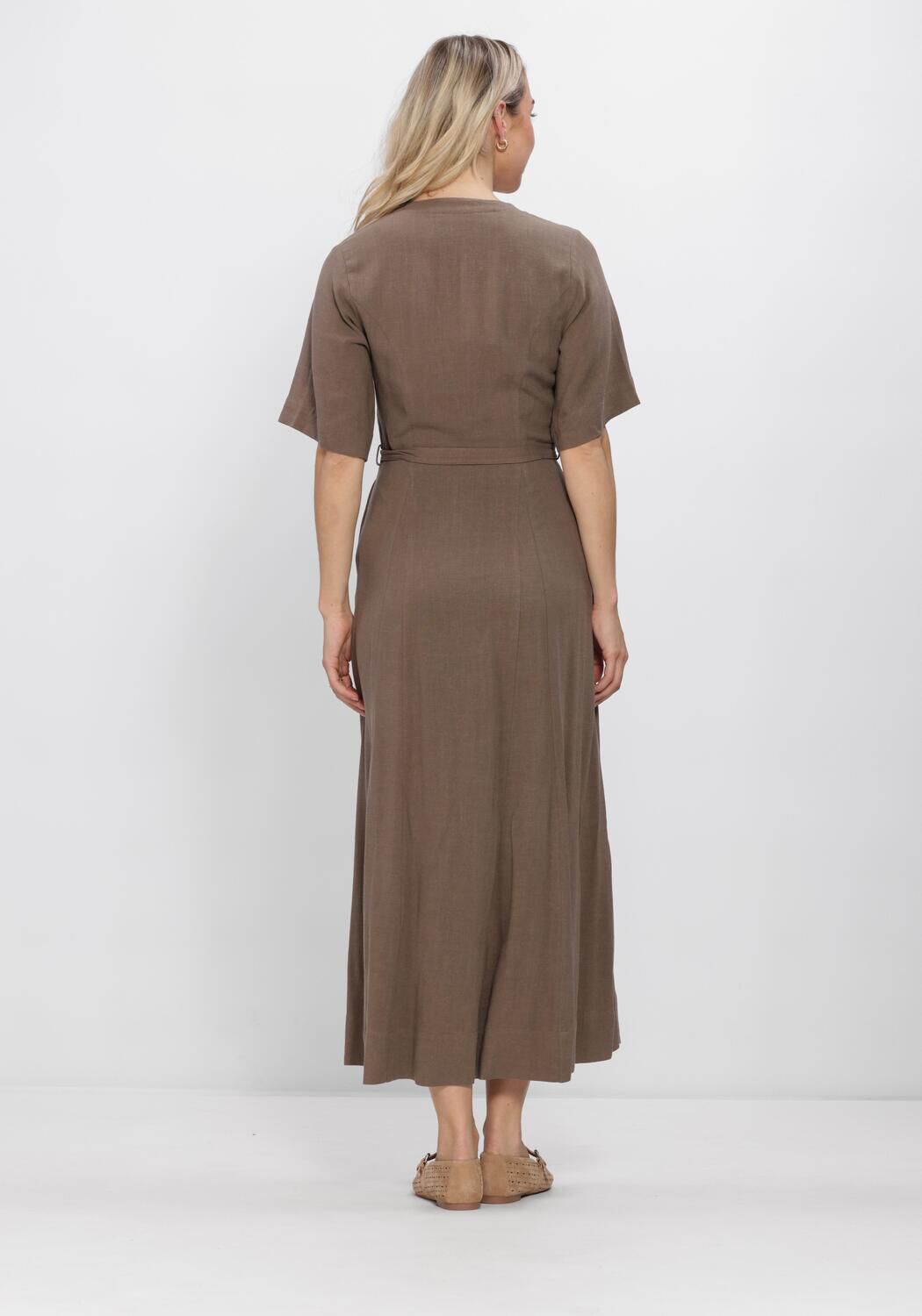 Bruine SELECTED WOMEN Maxi jurk SLFVIVA REGULAR LINEN BLEND DRESS - large