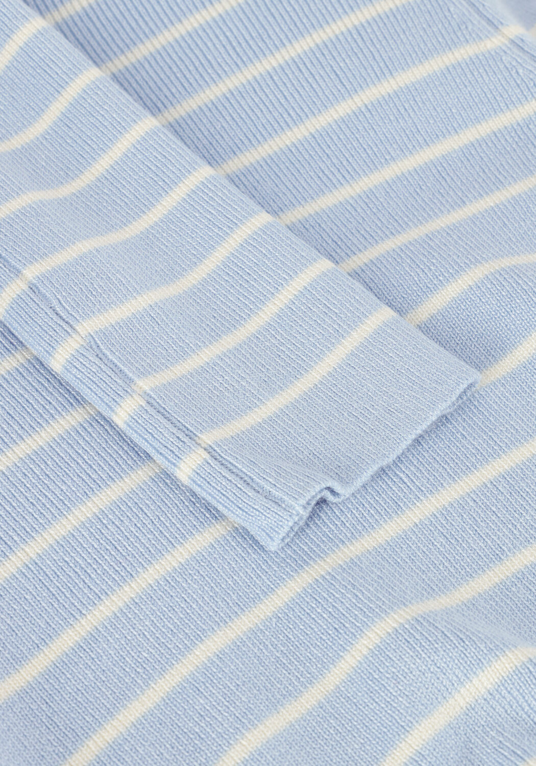 Lichtblauwe YDENCE Top KNITTED TOP DEVINA - large