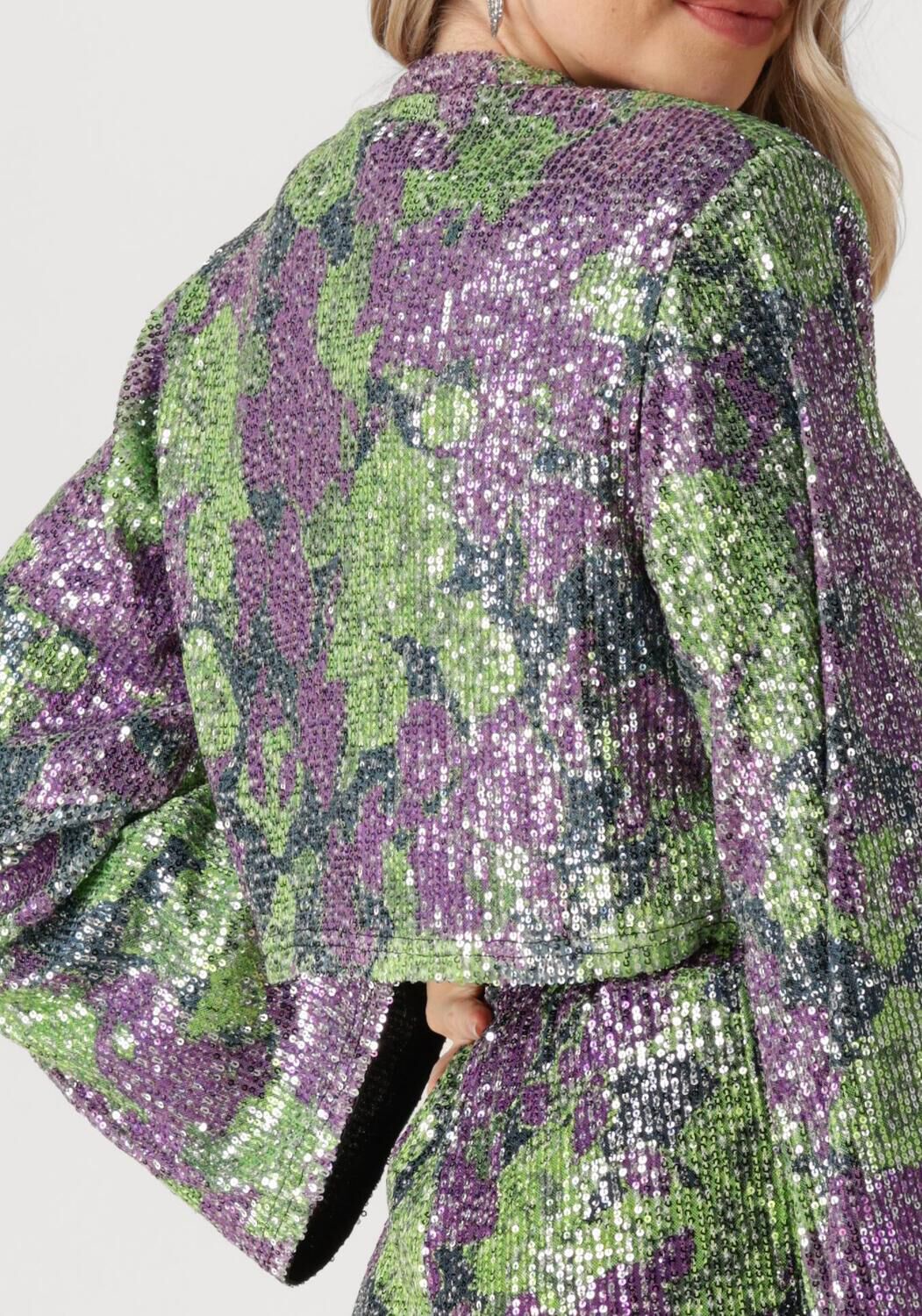 REFINED DEPARTMENT Dames Tops & T-shirts Carina Paars