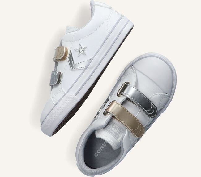 Witte CONVERSE Lage sneakers STAR PLAYER 2V METALLIC Witte CONVERSE Lage sneakers STAR PLAYER 2V METALLIC - large