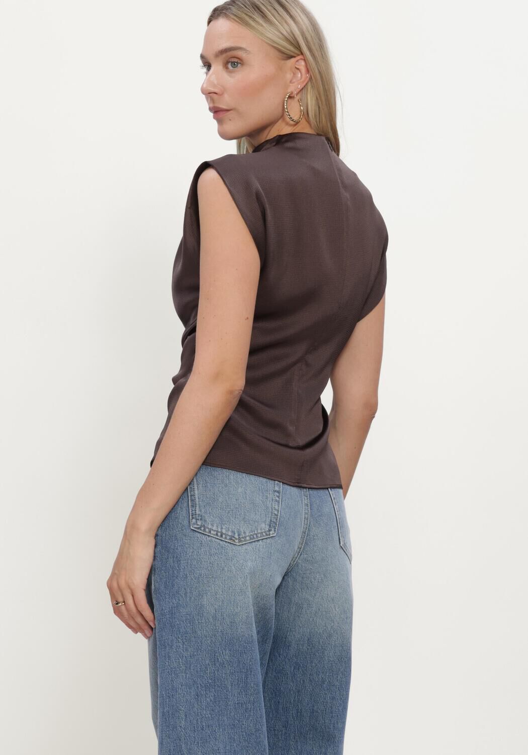 LINA LOCCHI Dames Tops & T-shirts Ll-barbara Bruin