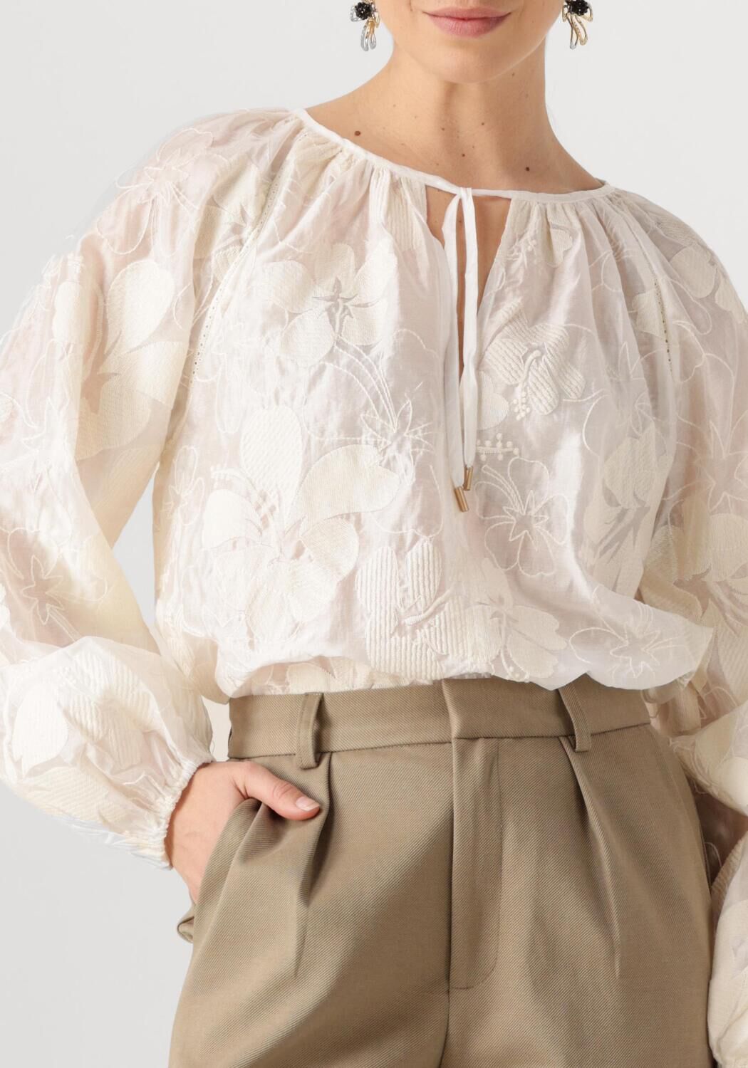 NUKUS Dames Blouses Yoni Top Embroidery Gebroken Wit