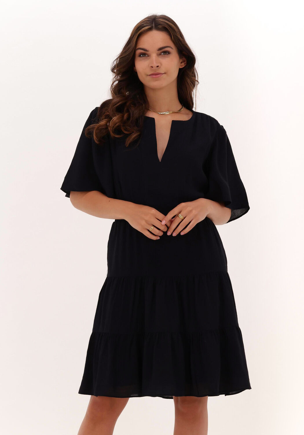 zwarte scotch soda mini jurk midi length paneled dress with gathering details