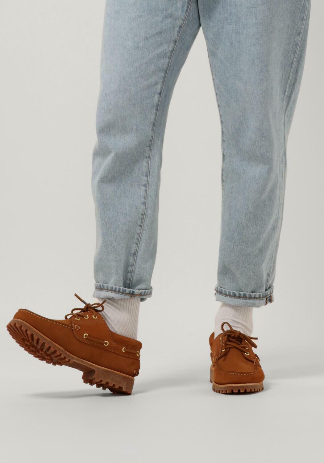 Bruine TIMBERLAND Veterschoenen AUTHENTICS 3 EYE CLASSIC LUG - large