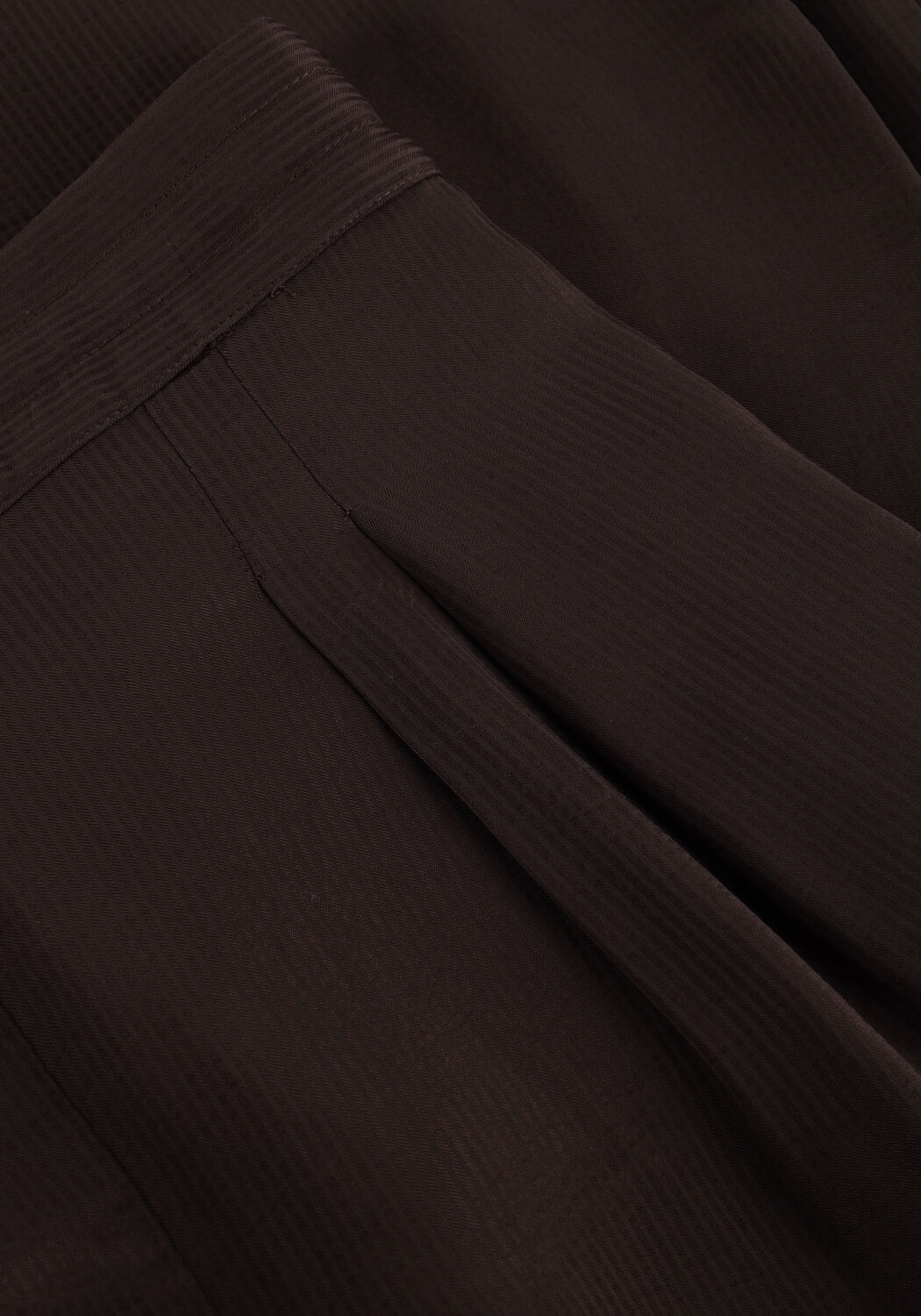 Bruine BY-BAR Wijde broek UMA SATIN STRIPE PANTS - large