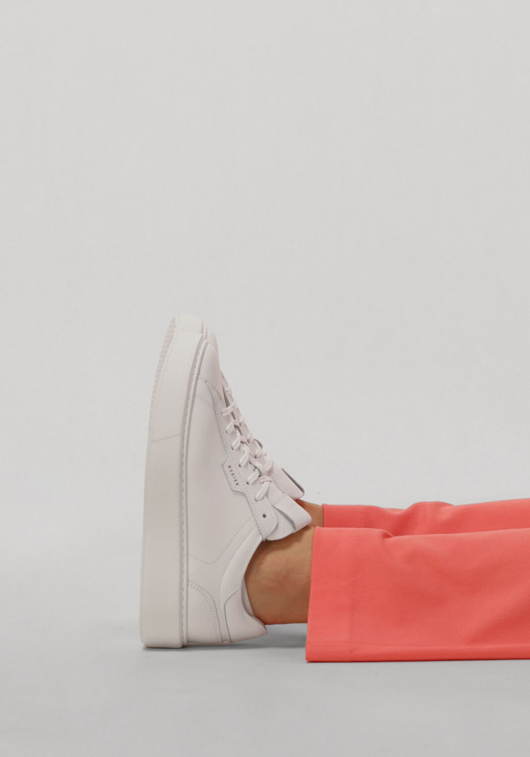 Witte NUBIKK Lage sneakers VINCE TORA DAMES - large