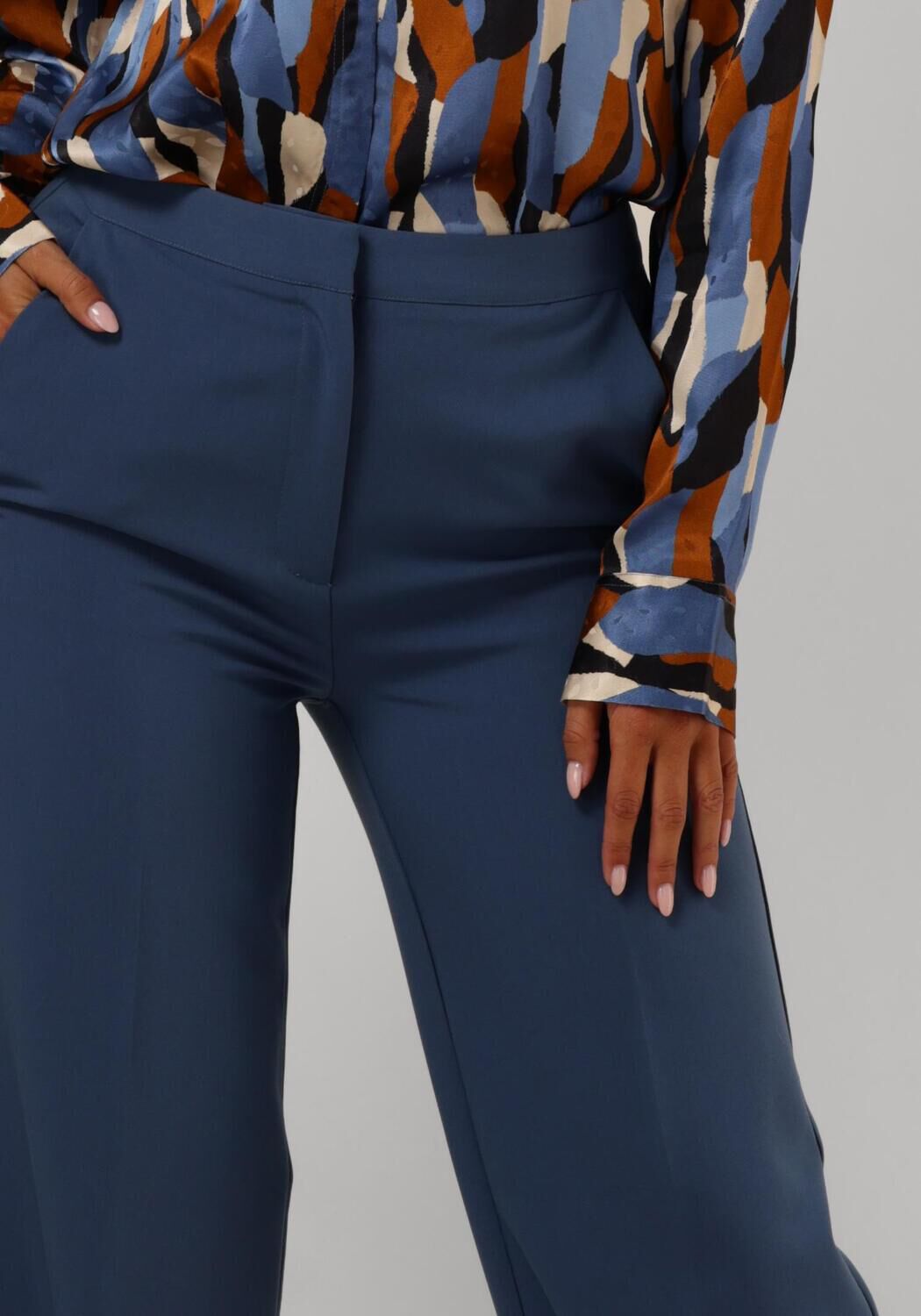 ANOTHER LABEL Dames Broeken Moore Pants Blauw