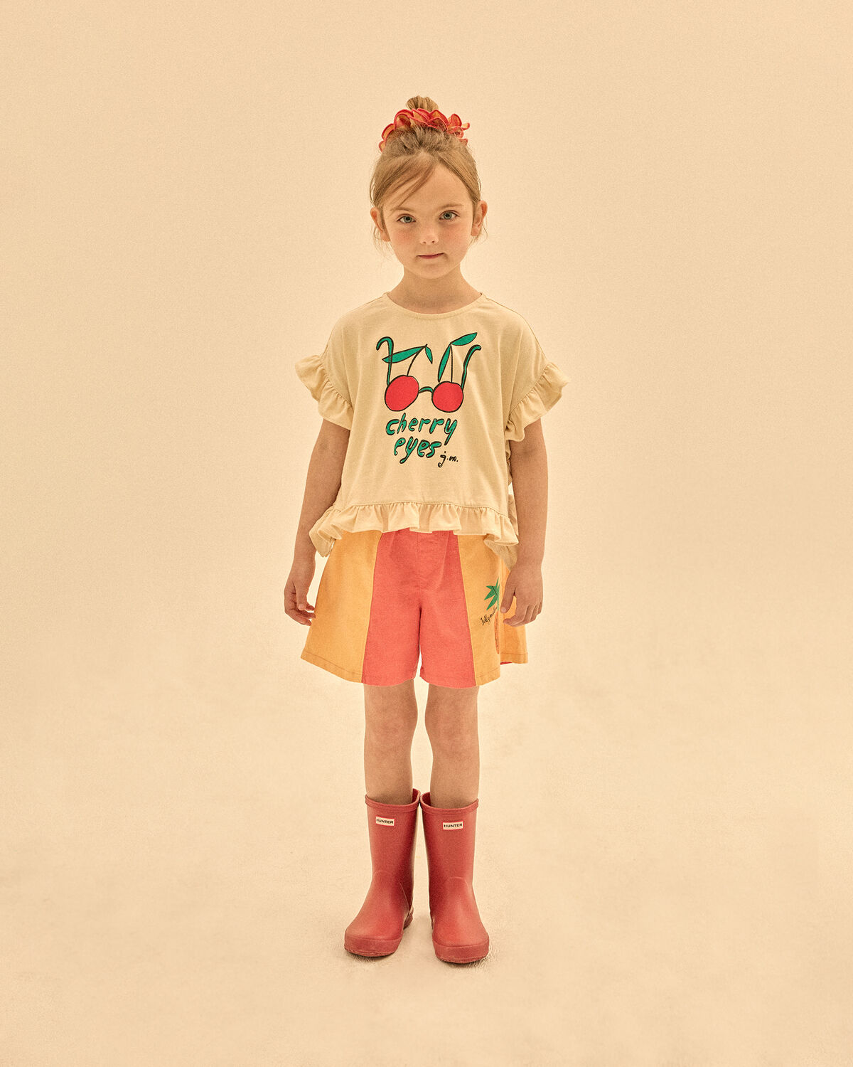 Ecru Jelly Mallow Top CHERRY FRILL SLEEVELESS T-SHIRT - large