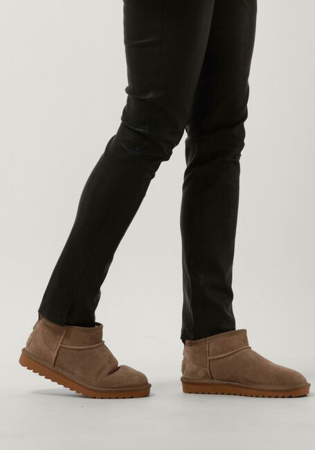 Taupe COLORS OF CALIFORNIA Vachtlaarzen SHORT WINTER BOOT - large