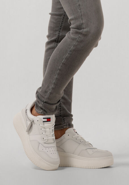 Witte TOMMY JEANS Lage sneakers TJW RETRO BASKET FLATFORM Witte TOMMY JEANS Lage sneakers TJW RETRO BASKET FLATFORM - large