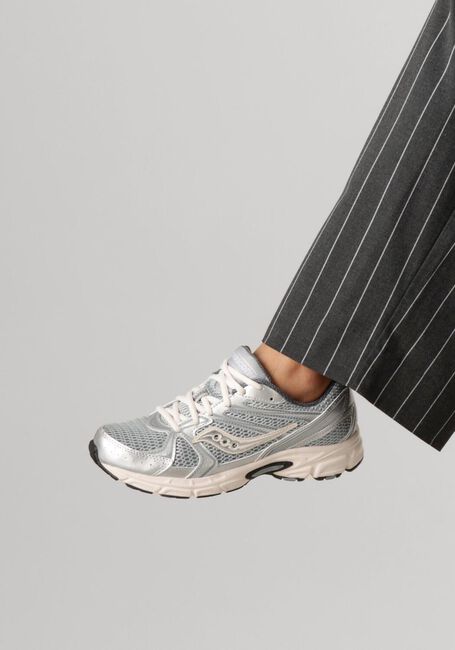 Zilveren SAUCONY Lage sneakers RIDE MILLENNIUM W Zilveren SAUCONY Lage sneakers RIDE MILLENNIUM W - large