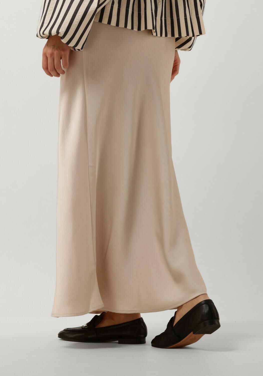 NEO NOIR Dames Rokken Vicky Heavy Sateen Skirt Beige