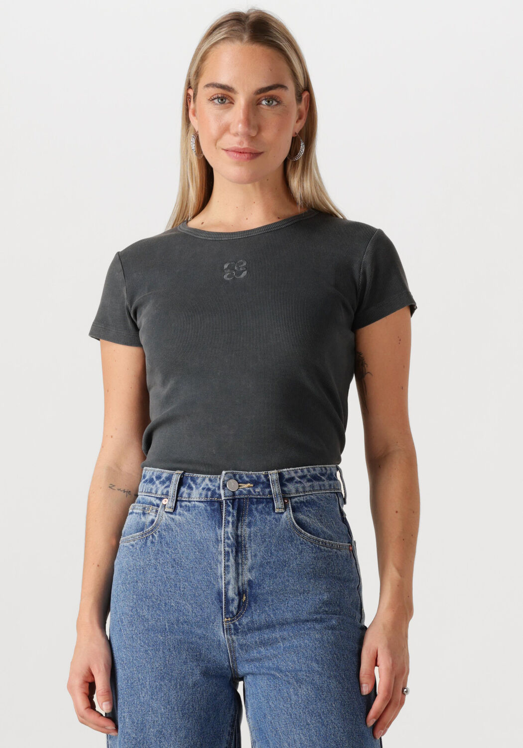 MY ESSENTIAL WARDROBE Dames Tops & T-shirts Mandymw Tee Donkergrijs