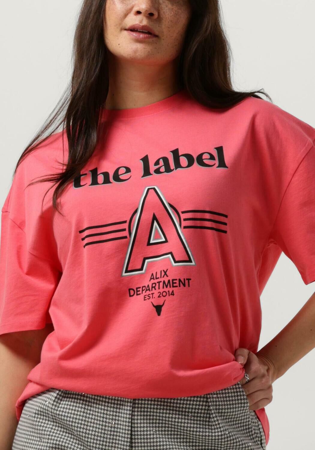 ALIX THE LABEL Dames Tops & T-shirts Ladies Knitted A T-shirt Koraal