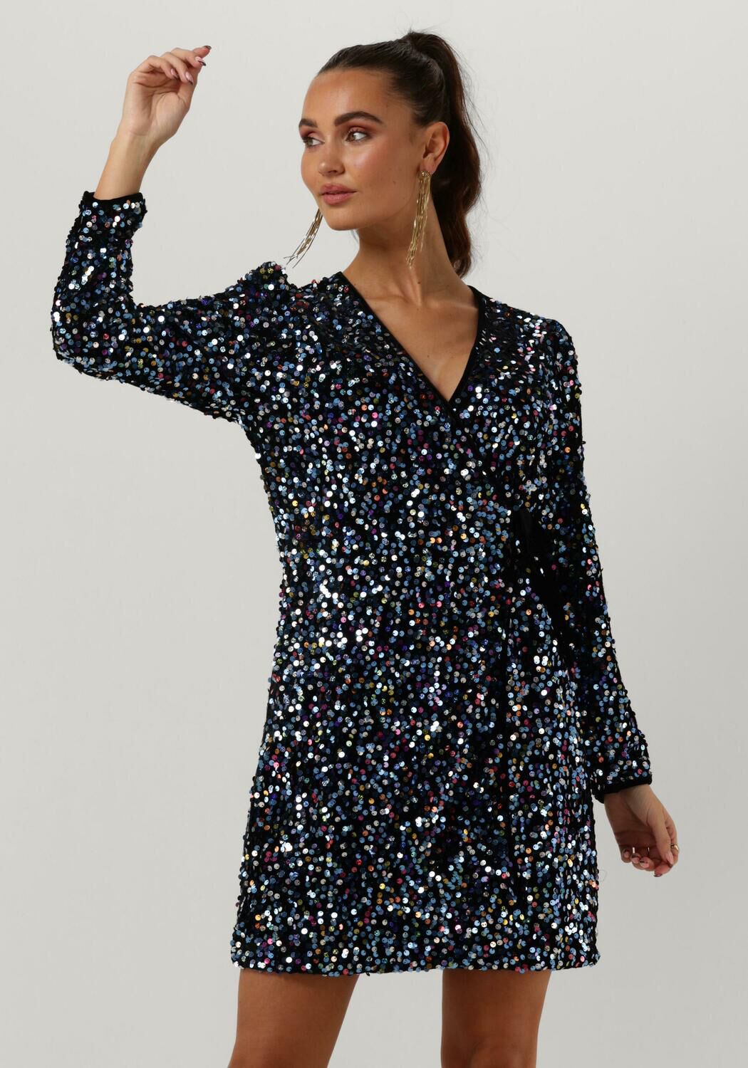 Y.A.S. Dames Jurken Yaskillo Sequin Ls Wrap Dress Zwart