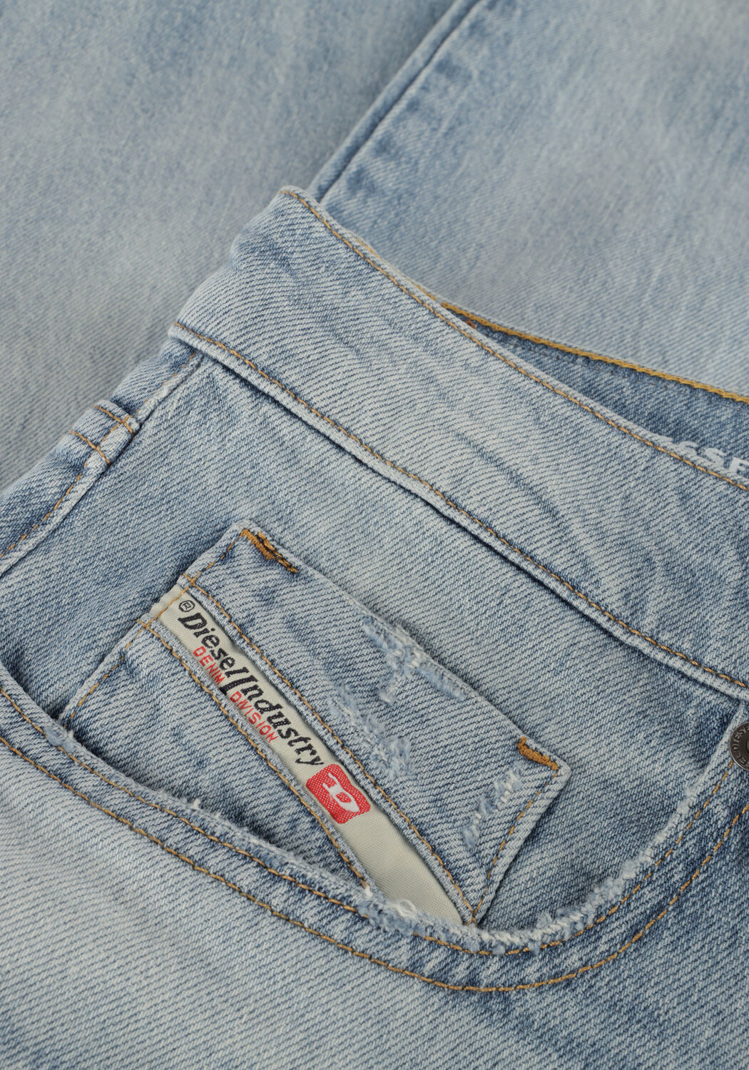 Lichtblauwe DIESEL Slim fit jeans 2019 D-STRUKT - large