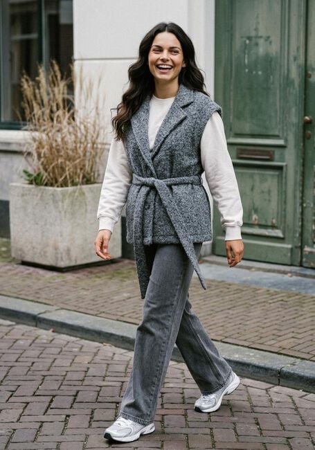 Grijze CIRCLE OF TRUST Gilet JENNY GILET - large