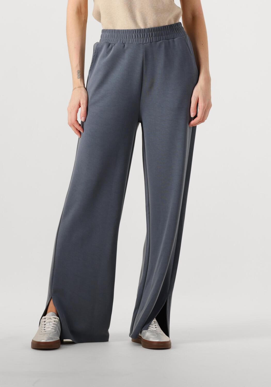 ALIX THE LABEL Dames Broeken Ladies Knitted Flowy Side Slit Pants Donkergrijs