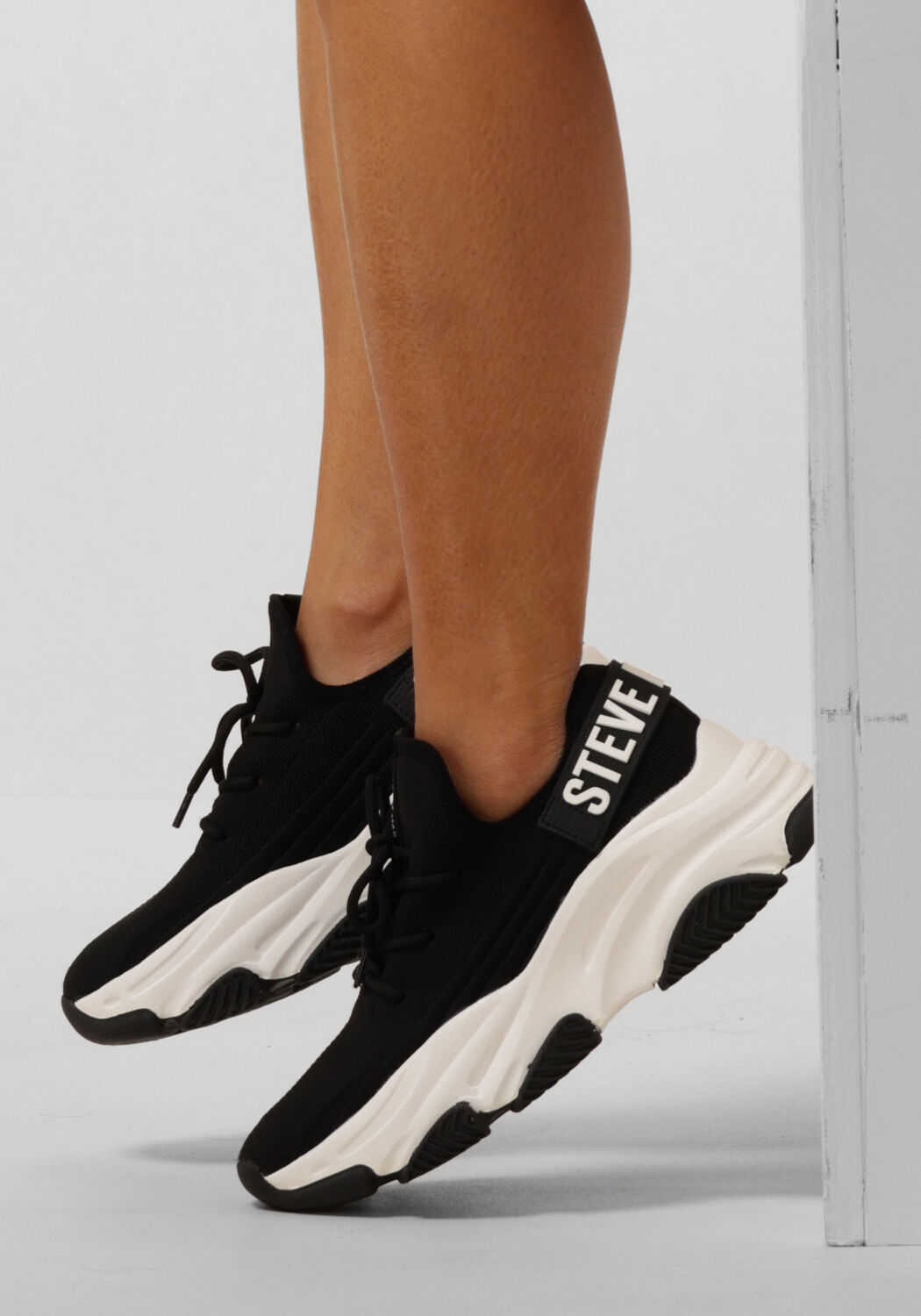 Zwarte buffalo online sneakers