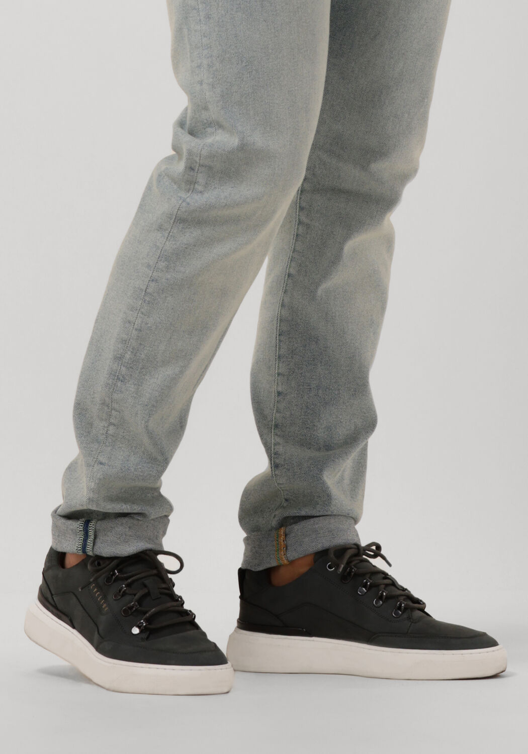 Grijze CYCLEUR DE LUXE Lage sneakers LIMIT SAW Omoda