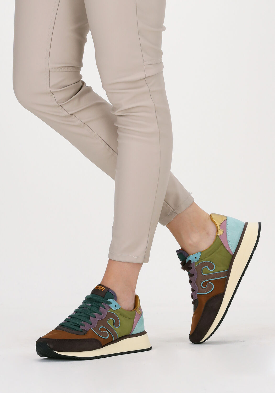 Multi WUSHU Lage sneakers MASTER - large