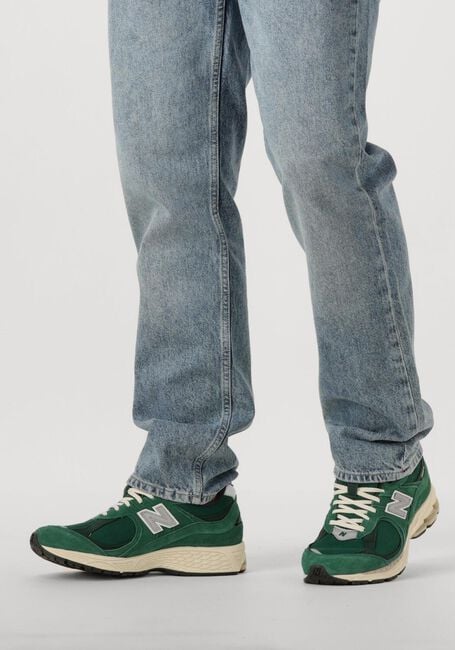 Groene NEW BALANCE Lage sneakers M2002R M Groene NEW BALANCE Lage sneakers M2002R M - large