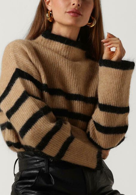 Camel SECOND FEMALE Trui OVALIS KNIT T-NECK - large
