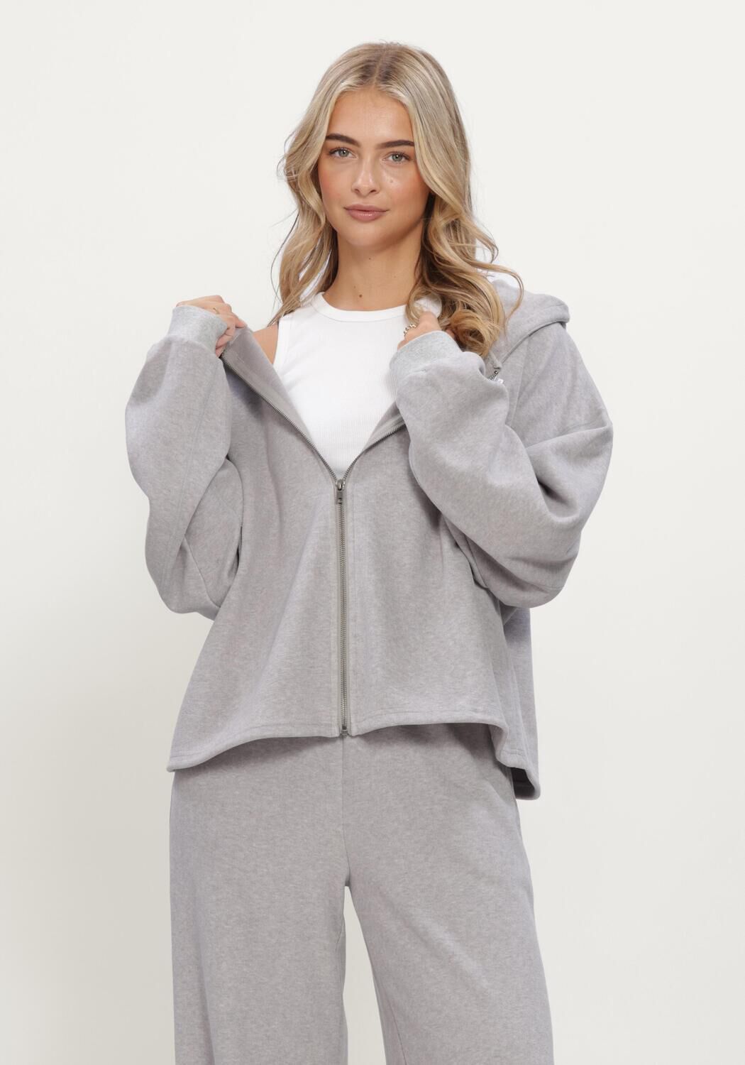Lichtgrijze STUDIO AMAYA Sweater ROVE SWEATER - large