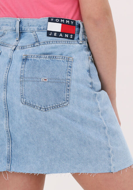 Lichtblauwe TOMMY JEANS Minirok MOM SKIRT - large